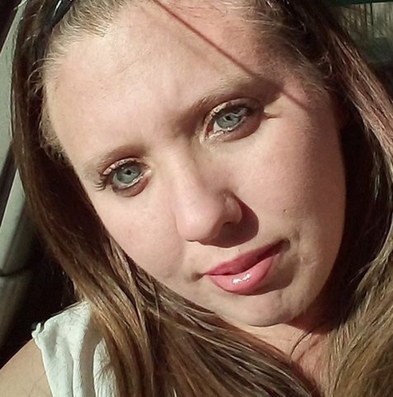 amandakelly394